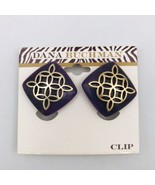 Dana Buchman Gold Tone Geometric Design Purple Square Clip Earrings 7/8&quot; - £7.44 GBP