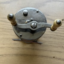 VINTAGE 4 BROTHERS TRUSTY NO.  1793 CASTING REEL, FOUR BROS. - $354.08 MXN