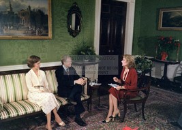 JIMMY CARTER AND ROSALYNN BEING INTERVIEWED BY BARBARA WALTERS 5X7 PHOTO - $9.49