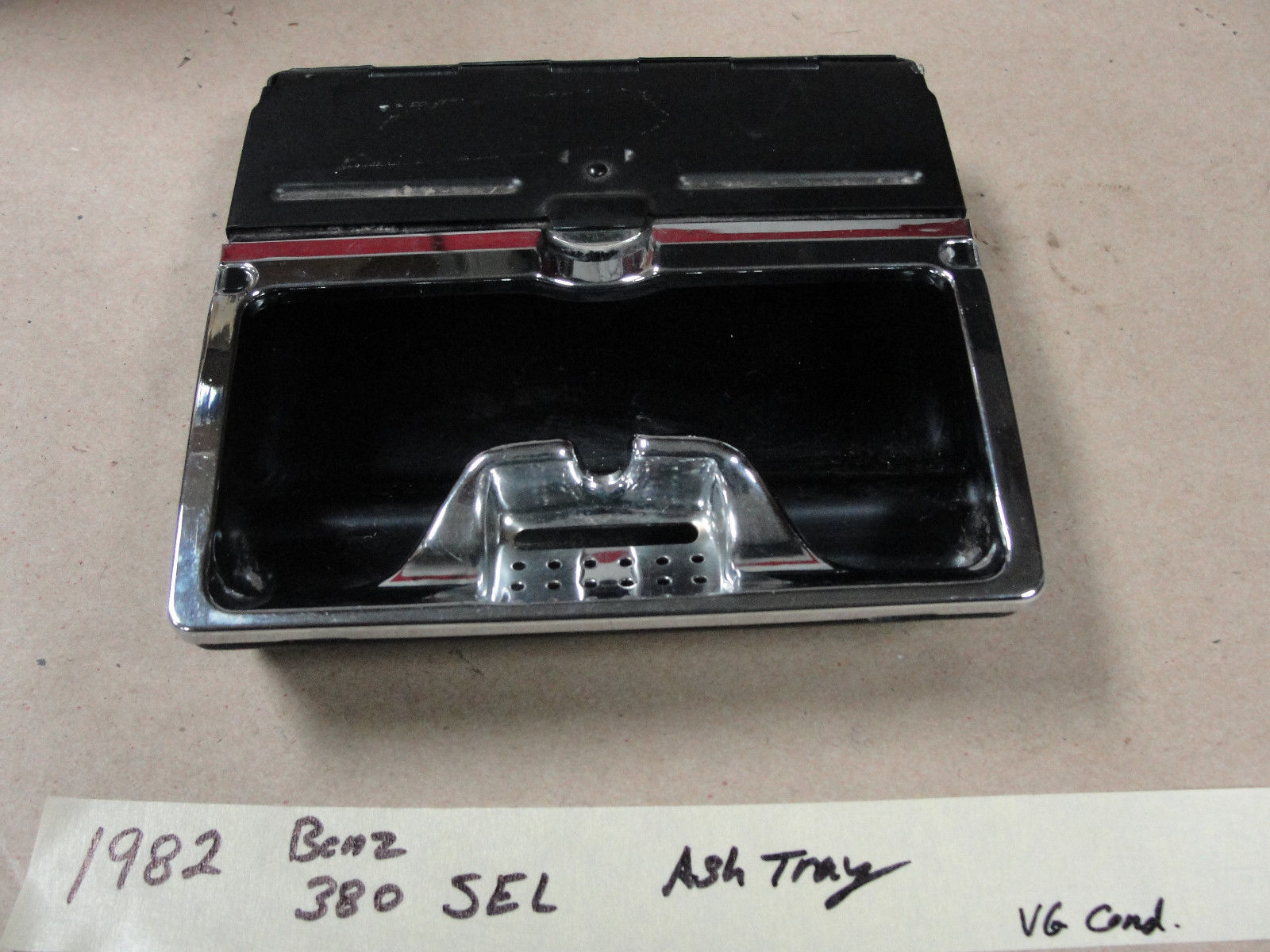 OEM 82 Mercedes-Benz 380SEL- ASHTRAY ASH TRAY BLACK - $27.71
