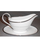 Mikasa  GOTHIC PLATINUM PATTERN Gravy Boat with under tray MADE IN INDON... - €118,80 EUR