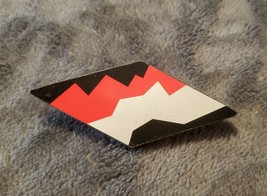 VINTAGE GEOMETRIC PIN - $38.07 MXN