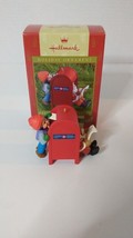 2000 Hallmark CPC2000 &quot;Santa&#39;s Mail&quot; Canadian Postal Exclusive #1 Ornament - £15.81 GBP