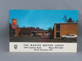 Vintage Postcard - The Maples Motor Lodge North Vancouver - Evergreen Press - £11.75 GBP