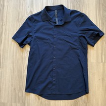 Lululemon Men&#39;s L Navy Down to the Wire Short Sleeve Button Up Business ... - $34.64
