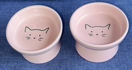 Raised Pedestal Pair of Pink Ceramic Cat Food &amp; Water Dishes Embossed Fa... - £23.16 GBP