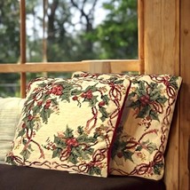 Vintage Holiday Christmas Needlepoint Throw Pillows Red Velvet backside ... - £21.43 GBP