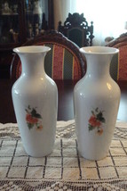 Kaiser Alka Kuntz pair of vases decorated with flowers[aE] - $54.45