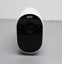 Arlo Essential XL VMC2032  Wireless Spotlight Security Camera White image 2