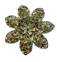 Lacy Flower BroochVintage Pin Petals Open Work Goldtone Floral 2&quot; - $194.65 MXN