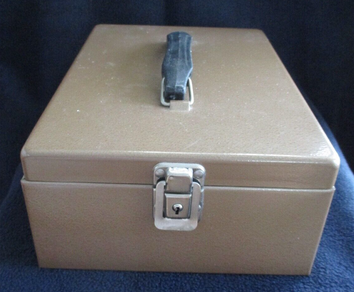 VINTAGE ROCKAWAY METAL  PRODUCTS CORP. METAL LOCK BOX WITH KEY - $14.95