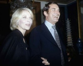 Barbara Bain &amp; Martin Landau 1970&#39;s Mission Impossible stars smiling 8x10 photo - £7.67 GBP