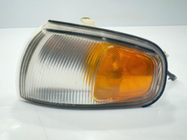 95/96 TOYOTA CAMRY FRONT LEFT TURN SIGNAL GENUINE USED PART (STRESS CRAC... - £14.47 GBP