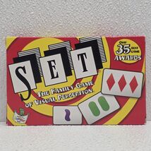 Card Game SET The Family Game Of Visual Perception - $10.79