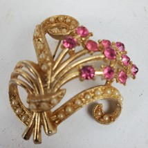 Vintage Brooch Pink w/ Faux Pearls Bouquet Ribbons 1.5 Inch - $12.06