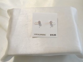 Department Store 3/16&quot; Rose Gold Tone Cubic Zirconia Stud earrings C480 - £7.57 GBP