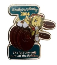 2004 Disney A Family Pin Gathering Jiminy Cricket Last One Out Pin LE 1,000 - $18.69