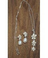 Pearl and Rhinestone Flower Sterling Silver Necklace &amp; Earrings Set , Mu... - $67.11 CAD