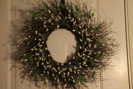 Spring White Buds Wreath 22 &quot;Simulated Flowers On Grape Backer Indoor White - £23.67 GBP