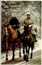 UK The Queen Elizabeth Riding in the Snow Sovereign Series Postcard W20 - £4.75 GBP