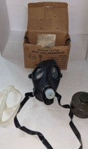 Vtg New Old Stuck Israeli Shalom 4.1 Civilian  Protective Gas Mask Adult... - £76.31 GBP