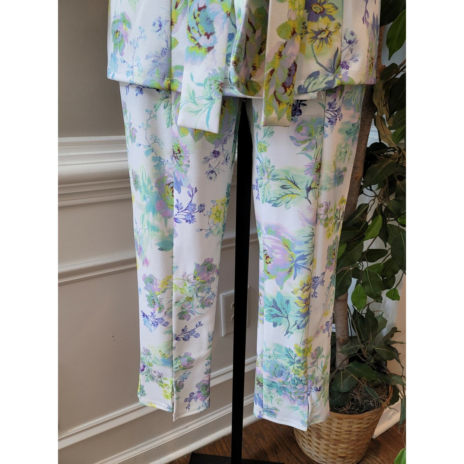 ASOS Design Maternity Pantsuit Size US 2 White Floral Blazer and Trousers Petite Item image 5