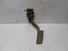 2001 GMC SIERRA THROTTLE PEDAL WITH SENSOR 8.1 L FITS OTHER VEHICLES - £39.95 GBP