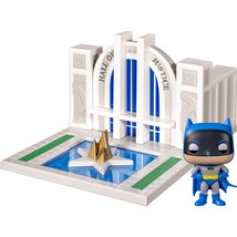 Batman w/ Hall of Justice 80th Anniversary Pop! Town - £59.34 GBP