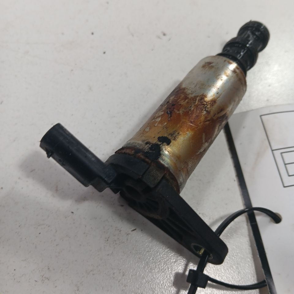 Grand Cherokee Variable Timing Gear Oil Control Valve Solenoid 2017 2018... - $26.95