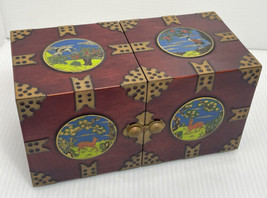 Vintage Lacquer And Brass Jewelry Box Vintage Asian 6.75” Birds Medallion  - $32.25