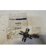 Ford U-Joint Kit BC3Z-4635-B | 071713 | 48649 - $58.64 CAD