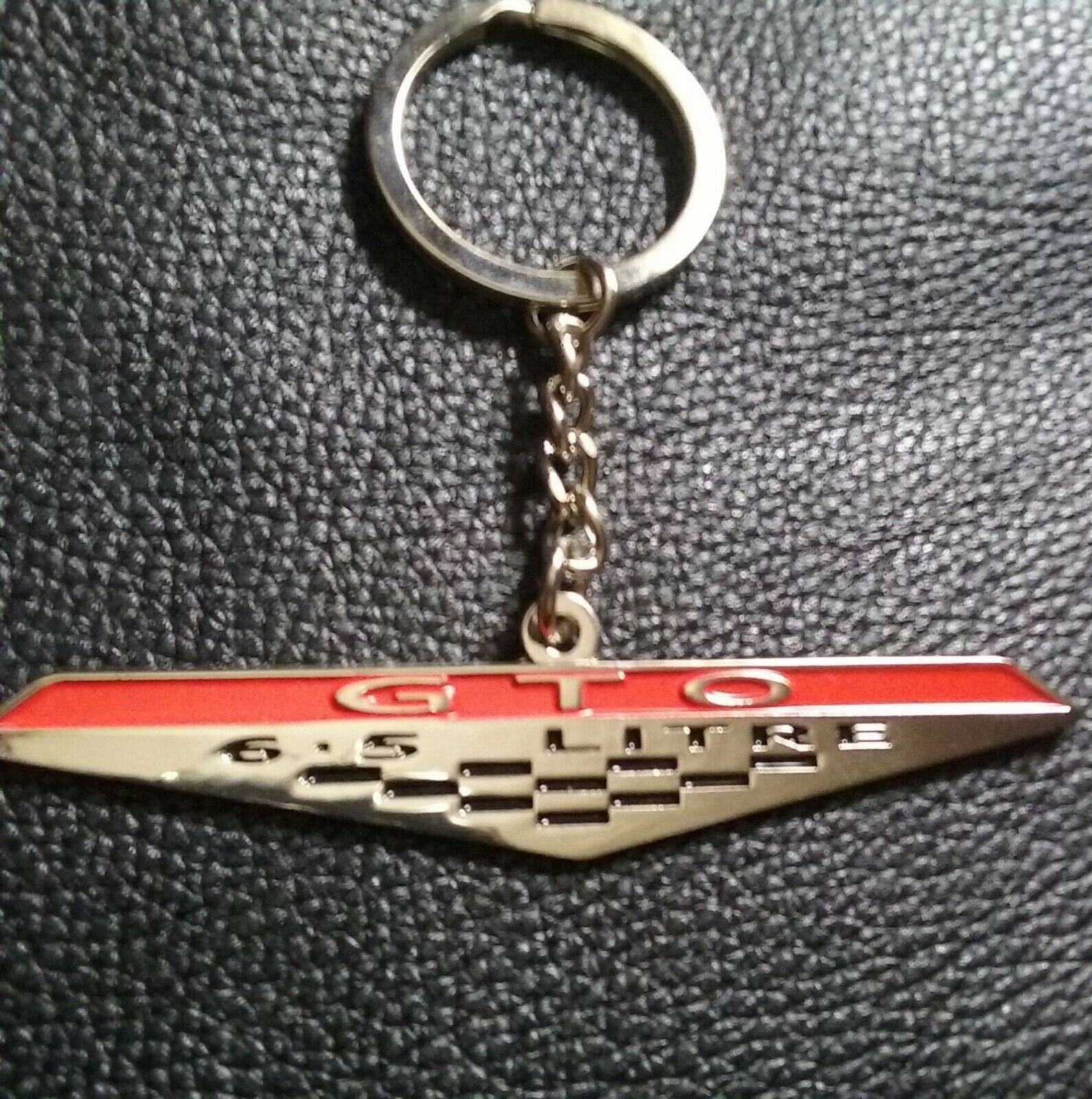 Buy Gear Head 66 1966 Pontiac GTO Emblem Keychains (C6)