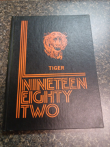 Vtg Rushford Central School NY Tiger Grades K-12 Yearbook 1982 - £23.10 GBP