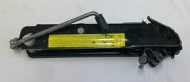 09 - 17 Volkswagon CC 06 - 10 Passat OEM Spare Tire Jack 3AA-011-031-B - $784.62 MXN