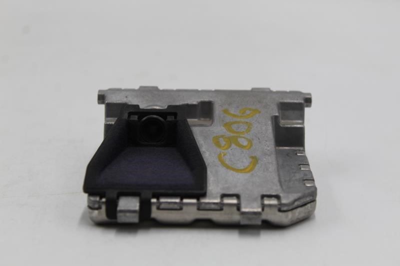 Camera/Projector 216 Type Camera Fits 2011-2012 MERCEDES S550 OEM #30037 - $35.99