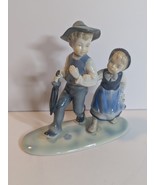 Vintage East German Dresden 6.5&quot; x 7 &quot;, Porcelain Figurine, excellent co... - $621.96 MXN