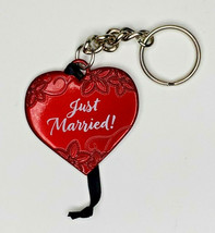 Hallmark&#39;s Heart Metal Key Chain / Ornament &quot;Just Married&quot; U80 - £7.10 GBP