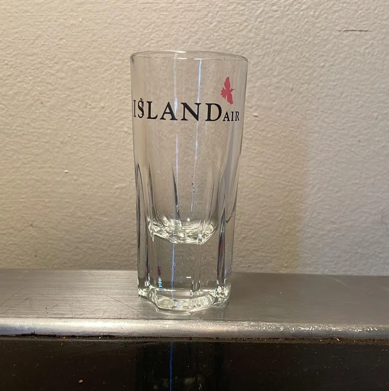 Island Air Airlines Hawaii Hawaiian Shot Glass - $3.53