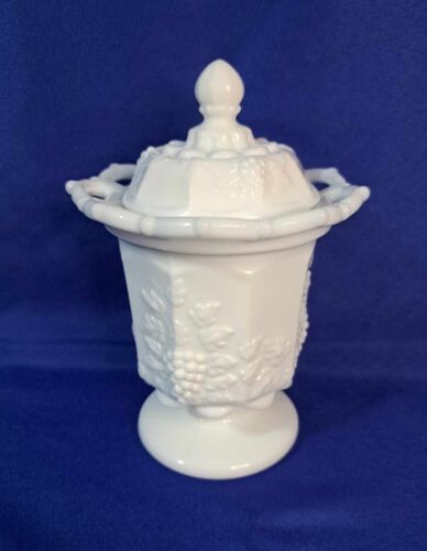 Vintage Westmoreland Paneled Grape Milk Glass Pedestal Lidded Spooner/Sugar - £20.91 GBP