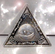 Pyramid eye silver charm thumb200