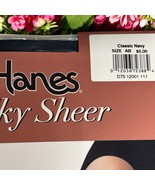 Hanes Silky Sheer Pantyhose Classic Navy Size AB Reinforced Toes- Contro... - $228.47 MXN