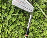 MacGregor Tom Weiskopf Celebrity 7 Iron  RH Stiff Steel 36 Inch Good Grip - $19.79