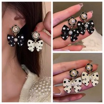 Vintage bow earrings- White black polka dot earrings- pearl bow earrings - Polka - £11.19 GBP