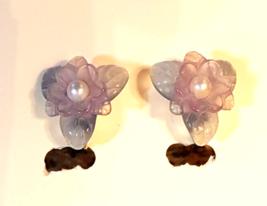 Avon Pastel Blossoms Clip On Earrings 3/4&quot; Pink Blue True VTG 1986 - £11.56 GBP