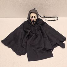 Vintage Ghost Face Fun World Scream Hanging Halloween Decoration - Read - $27.74 CAD