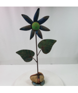 Vintage Metal Art Flower 21 Inch Tall Home Garden Patio Porch Handcrafted - $54.10 CAD
