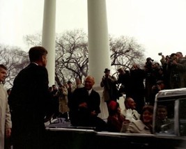 President John F. Kennedy says goodbye to Astronaut John Glenn New 8x10 Photo - £6.93 GBP