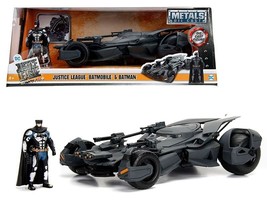 2017 Justice League Batmobile with diecast Batman Figure 1/24 Diecast Mo... - £42.34 GBP