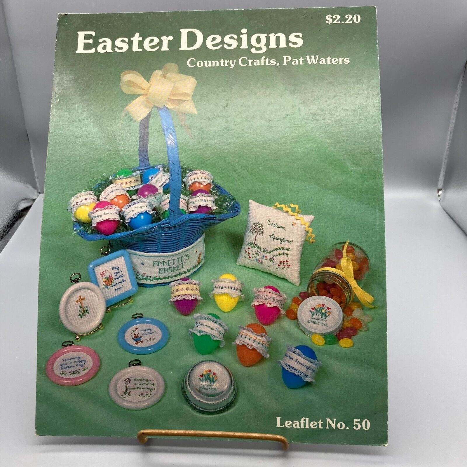 Vintage Cross Stitch Patterns, Easter Designs by Pat Waters, Country Crafts Leaf - $7.85