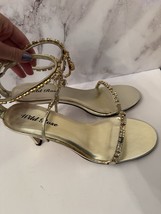 Wild Rose Gold Shoes  - $301.06 MXN